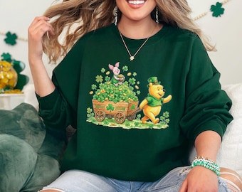 Camiseta de Winnie the Pooh para el Día de San Patricio, camiseta con amuleto de la suerte de Disney, camisetas para el viaje familiar del Día Irlandés de Disneyland, sudadera de WDW para el Día de San Patricio