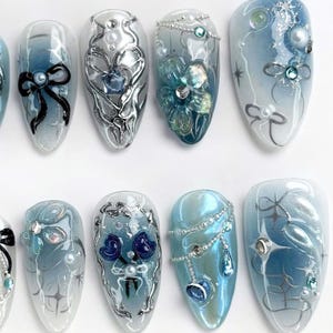 Press on nails, Custom nails, Nail Art, Square nails, Trendy Nails, Almond Nails, Acrylic nails, punk style nail, y2k style Nails, Gift For Her, Gifts, Gift For Mom, Gift For Sister, Blue Nails, Summer Nails