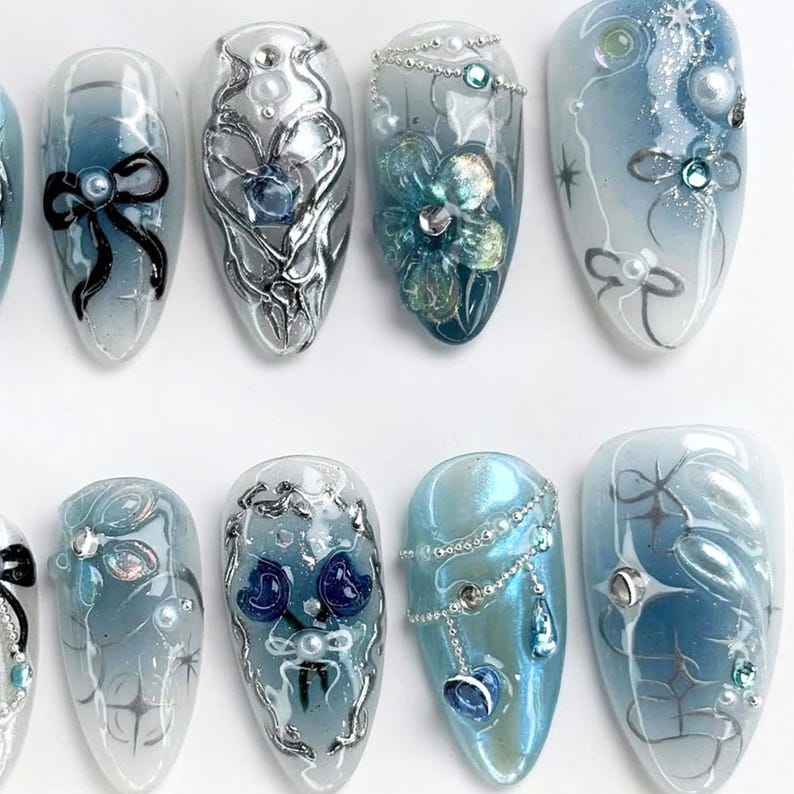 Press on nails, Custom nails, Nail Art, Square nails, Trendy Nails, Almond Nails, Acrylic nails, punk style nail, y2k style Nails, Gift For Her, Gifts, Gift For Mom, Gift For Sister, Blue Nails, Summer Nails