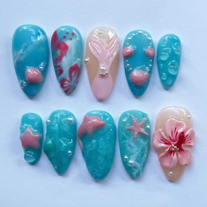 Conjunto de unhas artesanais de sereia e oceano, arte de unhas de sereia exclusiva para o verão, unhas postiças personalizadas com estrelas do mar, golfinhos, unhas do oceano, unhas de praia