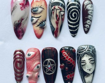 ホラーの目、血、スパイラル、ユニークなハロウィンのプレスオンネイル、ゴシックアートのフェイクネイル、不気味で不気味なネイルアート、ギフト付きカスタムアーモンドネイルセット