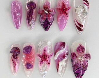 Hand-painted Flower Press On Nails, Summer Nails with Starfish, Flower Accents, Holiday Nails, Beach Nails, Perfect for Special Occasions.