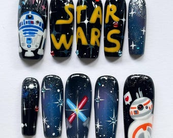 Set de uñas único con temática de Star Wars con R2-D2, BB-8, sables de luz y estrellas cósmicas, uñas de fantasía, uñas de dibujos animados a la moda, perfecto para fans, regalos.