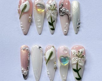Bridal White Press On Nails, 3D Floral Pearl Nail Set, Elegant Wedding Nails, Hand Painted Lily Nails, Custom Party Nail Art, Trendy Nails
