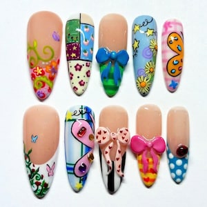 Presse printanière sur les ongles, décoration d&#39;ongles longs amande papillon floral coloré avec noeuds 3D, ongle coloré, ensemble d&#39;ongles fait main pour femmes et adolescents.
