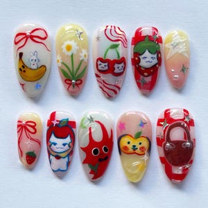 Pikmin Bloom Drücken Sie auf die Nägel, Wunderliche Mandel Nagel Set, Cartoon Nagel, Bunte Nägel, Süße Nägel, Künstlerische Nägel, Fantasy Nägel, Obst Nägel
