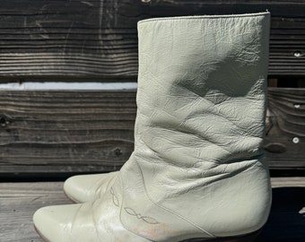 Western Style Zip Up Leather Boots