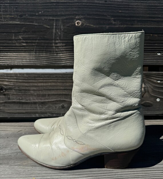Western Style Zip Up Leather Boots