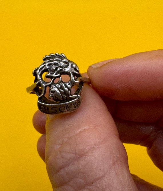 Vintage Pisces Ring