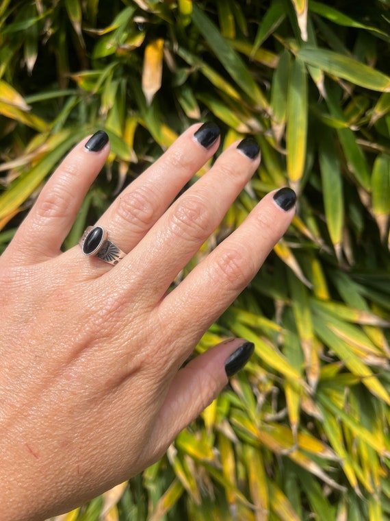 Vintage Silver Stamped Designed Onyx Ring - image 7