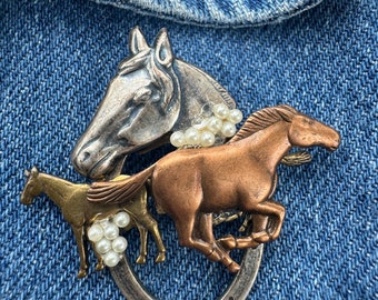 Horse Pearl Brooch Pin