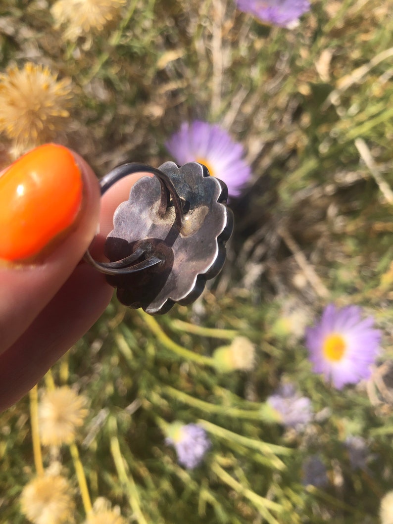 Vintage Zuni Sun Face Mother of Pearl Ring