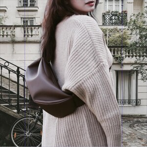 Sac banane en cuir véritable | bandoulière demi-lune | Sac banane rétro à bandoulière | Petit sac à bandoulière | Sac banane de voyage pour boulettes