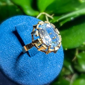 Antique 8k Gold Approximate 3 Carat Spinel Ring (size 8.10)