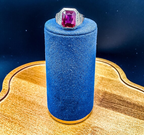 Huge Ruby Solitare Tri Color Golds Statement Ring - image 5