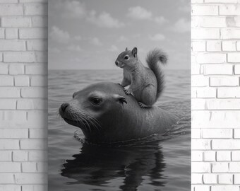 Lienzo con un divertido león marino y una ardilla: arte de pared infantil caprichoso