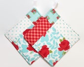 Vintage Modern | Floral Quilted Potholder Set | Kitchen Essentials