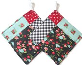 Vintage Modern | Floral Quilted Potholder Set | Kitchen Essentials - Gray Check