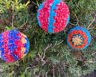 Ornaments, Christmas baubles