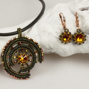 Broken Wheel beaded pendant and earrings, with bracelet add-on/ PDF file image 4