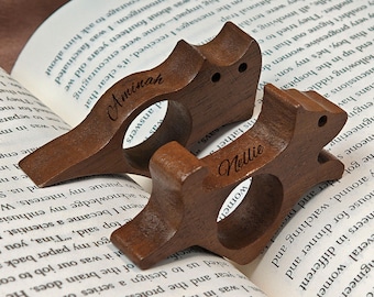 Personalized Wooden Book Page Holder - Custom Name Thumb Clip - A Gift for Pet Lovers