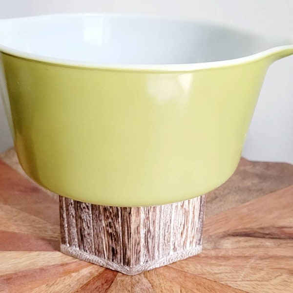 Vintage Pyrex Verde Avocado Green #473