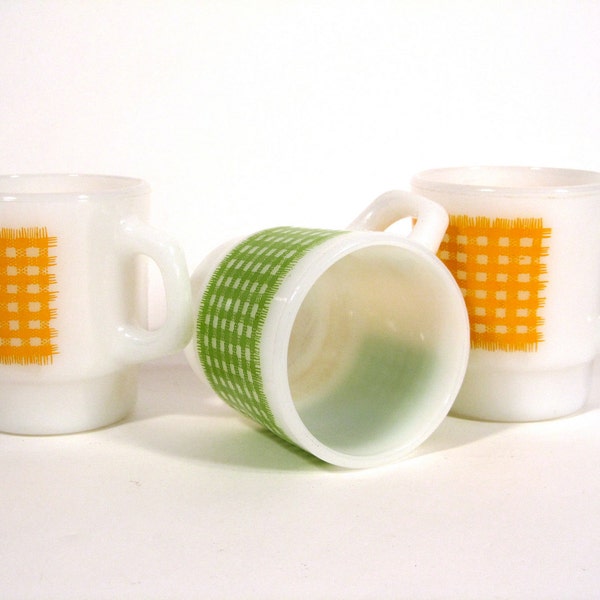 Vintage Fire King Anchor Hocking Set of (3) Stackable Gingham Mugs.