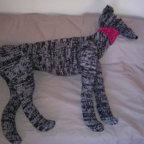 Lifesize Greyhound download knitting pattern