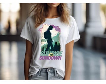 Chica excursionista PNG - Senderismo al aire libre, mujer excursionista, excursionista, montañas, exterior, descarga digital de alta resolución, 2 opciones de color para claro u oscuro en el archivo