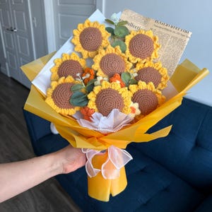 unique women&#39;s day gift crochet sunflowers bouquet crochet flowers home decor bouquet knitted sunflower gift bouquet crochet handmade