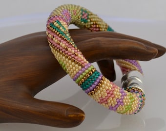 Springtime Single Stitch Bead Crochet Bracelet Pattern and How to Crochet Instructions 16 around