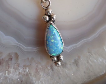 Jewelry Rescue Vintage Sterling Silver Opal Teardrop Pendant 30mm