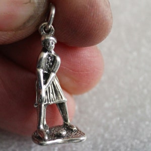 Vintage Sterling Silver Woman Golfer Charm 1 1/8&quot;