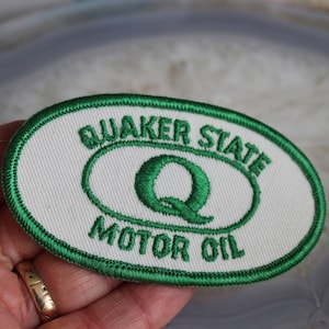 Geborduurde Quaker State Motor Olie Groen en Wit Naaien op Patch 3 5/8 &quot;Ovaal