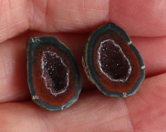 Mexican Tobasco Geode Pair Red and Green Tiny 17mm