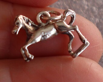 Vintage  Beau Sterling  Horse  Charm 16mmx14mm