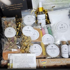 Unlock fertility & creativity! This spell kit harnesses herbs, crystals and candle magic for fertility, pregnancy plus fresh starts.