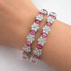 Conjunto de brazaletes de plata con cristales rojo sangre para novias, joyería nupcial con diamantes de imitación, brazaletes apilables, regalo para damas de honor.