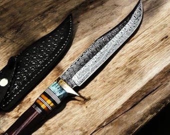 Cuchillo Bowie de Damasco forjado a mano: mango de palisandro, funda de cuero