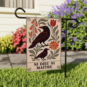 Ni Dieu Ni Maître Garden Flag, Gothic Raven Crow Decor, Dark Cottagecore Floral Yard Decor, Witchy Outdoor Banner