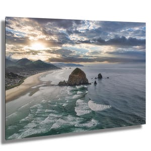 Haystack Rock In Cannon Beach Oregon. Haystack Rock Print. Cannon Beach Art. Haystack Rock Photo. Oregon Coast wall art.