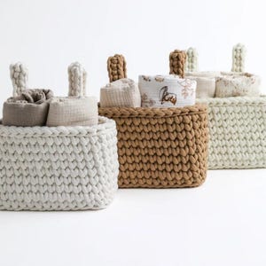 Gebreide opberger voor wieg Kwekerij opbergoplossing Handgemaakte babycaddy Luieraankleedkussen Accessoire Nachtkastje Essentiële houder Ophangmand afbeelding 8