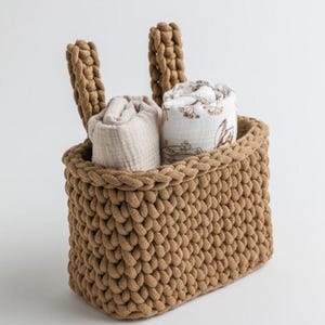 Organic Cotton Organizer Knit Crib Caddy Diaper Changing Station Storage Bedside Essential Holder Handmade Nursery Solution Hanging Basket Design Textured Yarn Construction Durable Structure Soft Touch Material Vintage Inspired Pattern Baby