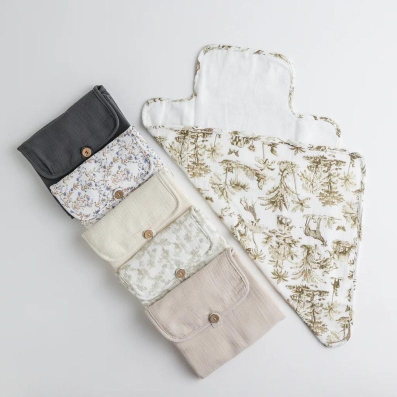 Lightweight Changing Pad Portable Diaper Mat Baby Travel Essential Waterproof Muslin Material Organic Cotton Layer Vintage Floral Design Foldable Structure Compact Storage Solution Diaper Bag Accessory Soft Fabric Surface Terry Backing