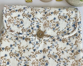 Portable Changing Pad Diaper Mat Baby Changing Station Portable Travel Pad Waterproof Muslin Organic Material Lightweight Design Floral