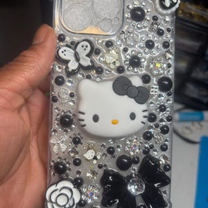 Freestyle black/white 15 Pro Max Junk Case