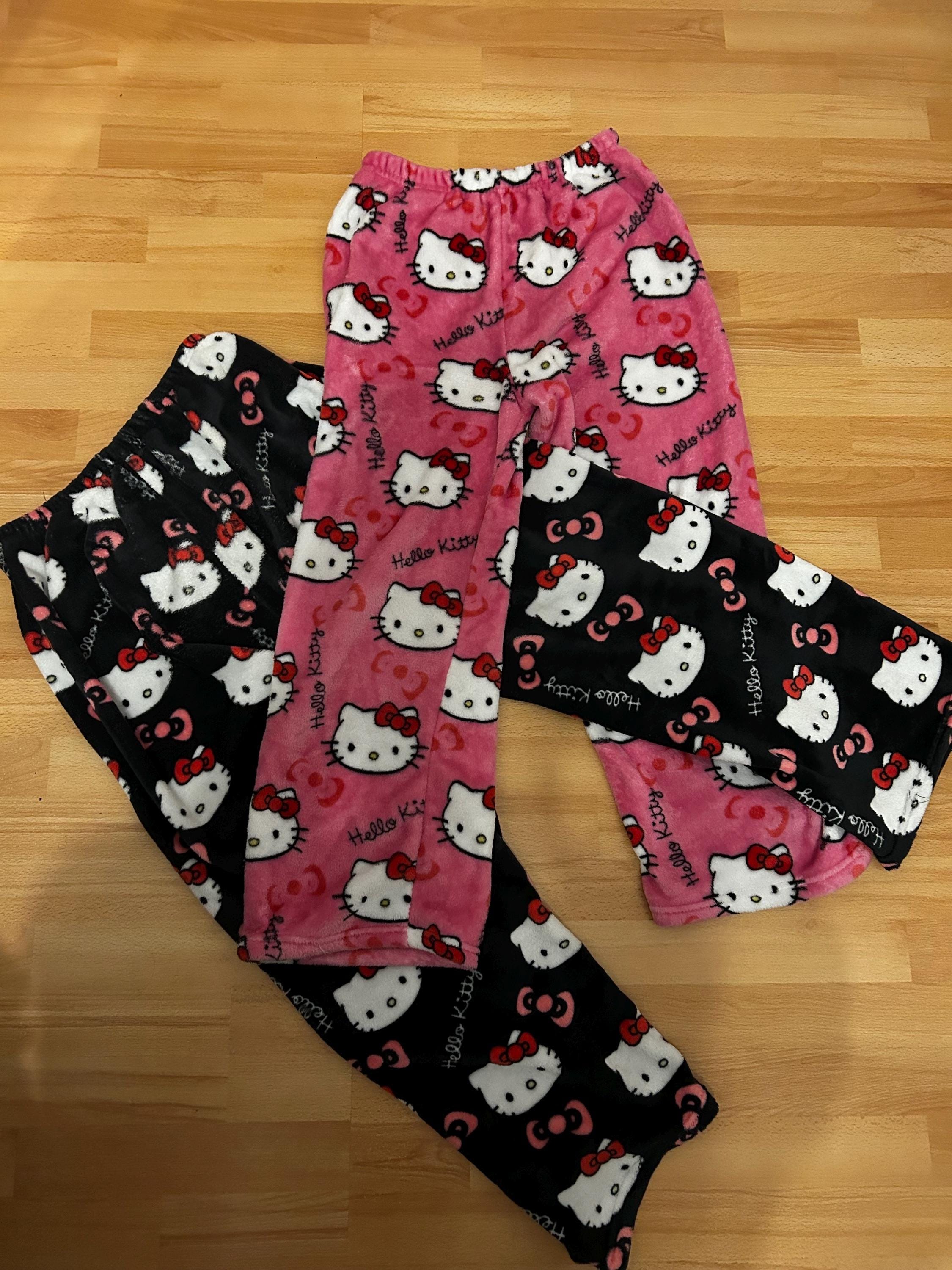 Hello Kitty Pyjamahose | Hellokitty, Sanrio, bequem, gemütlich, PJs, warm, Geschenk für Sie, Freundin, Valentinstag, süß, Kawaii, Hose