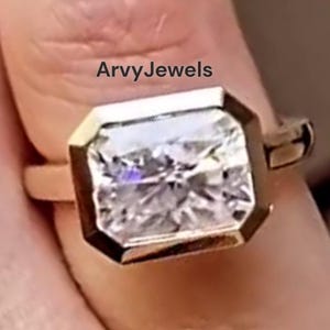 East to West 2.00CT Radiant Cut Moissanite Engagement Ring, Solid Gold Bezel Setting Wedding Ring, East to West Anniversary Gift for Her.