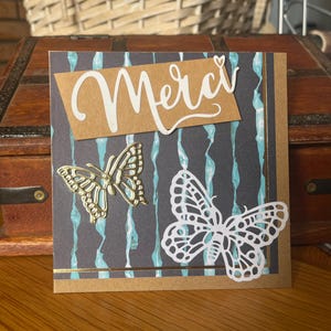 Carte de remerciement + enveloppe assortie. Fabrication artisanale - modèle unique.