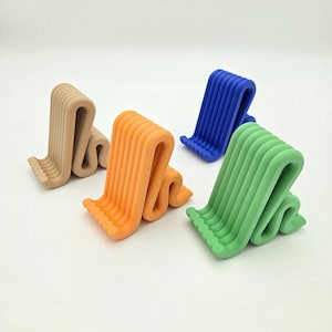 Decorative Wavy Phone Stand for Desk, Modern Minimalist Smartphone Holder for Office